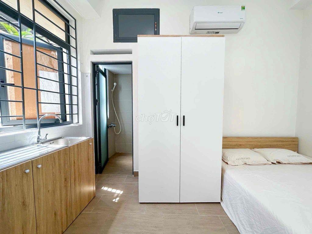 STUDIO FULL NỘI THẤT NGAY NGÃ TƯ PHÚ NHUẬN