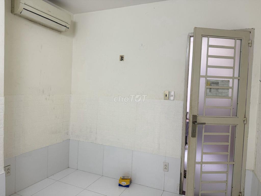 Phòng nhỏ đường Lê Văn Sỹ cho 1 người ở