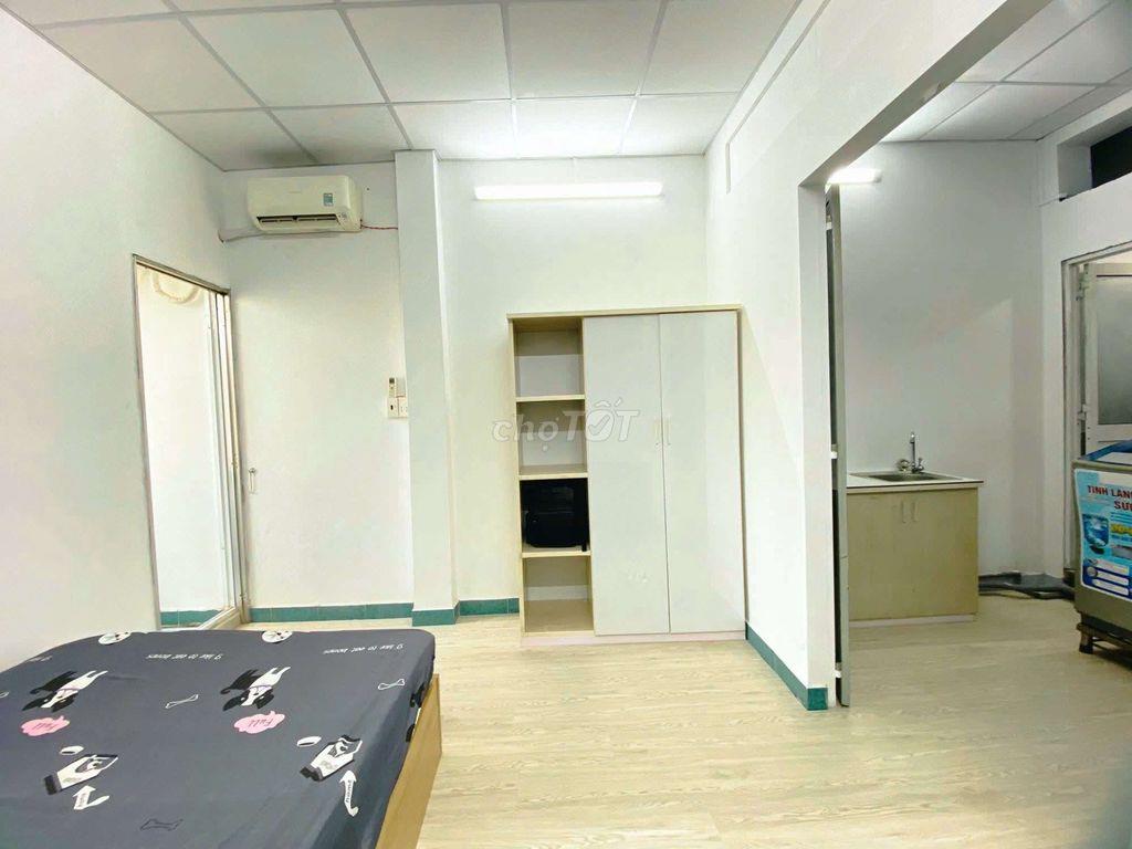 CHDV full nội thất, ban công-cửa sổ, Q. PHÚ NHUẬN, ko chung chủ