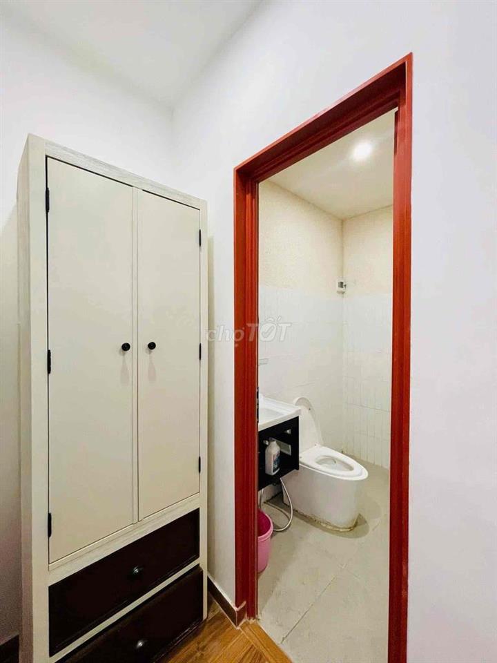 CHDV ( Phú Nhuận ) 1 Phòng ngủ lớn, 1p bếp, bancong giả 35m2