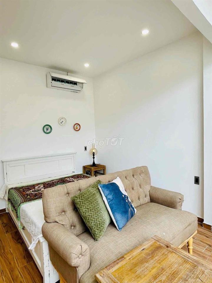 CHDV ( Phú Nhuận ) 1 Phòng ngủ lớn, 1p bếp, bancong giả 35m2