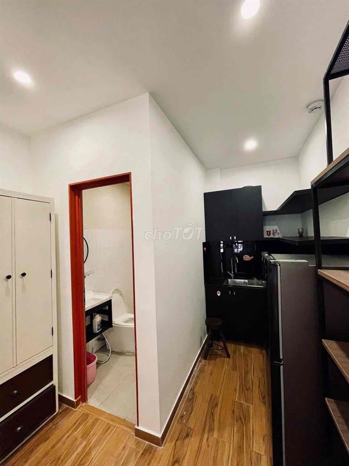 CHDV ( Phú Nhuận ) 1 Phòng ngủ lớn, 1p bếp, bancong giả 35m2