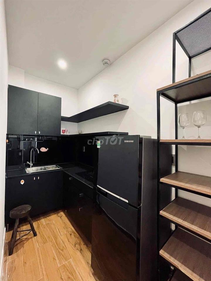 CHDV ( Phú Nhuận ) 1 Phòng ngủ lớn, 1p bếp, bancong giả 35m2
