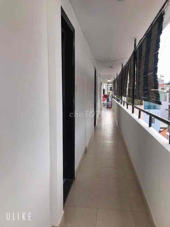 Chung Cư -  Trung Tâm Quận 1 - 2 PN- 2 wc - 100m2 - Trống sẵn