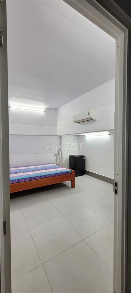 Phòng Sạch Sẽ Thoáng Mát,Q Phú Nhuận