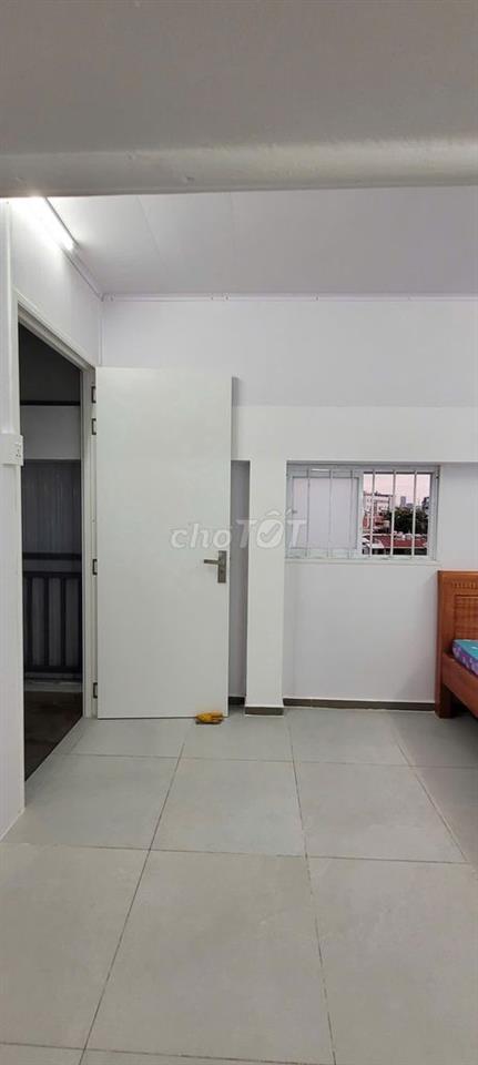 Phòng Sạch Sẽ Thoáng Mát,Q Phú Nhuận