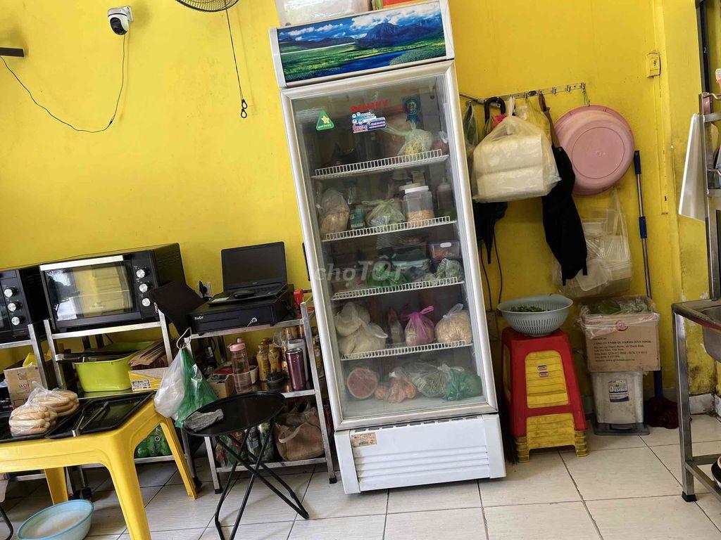 SANG NHƯỢNG MẶC BẰNG BÁNH MÌ Ở HỒ VĂN HUÊ PHÚ NHUẬN