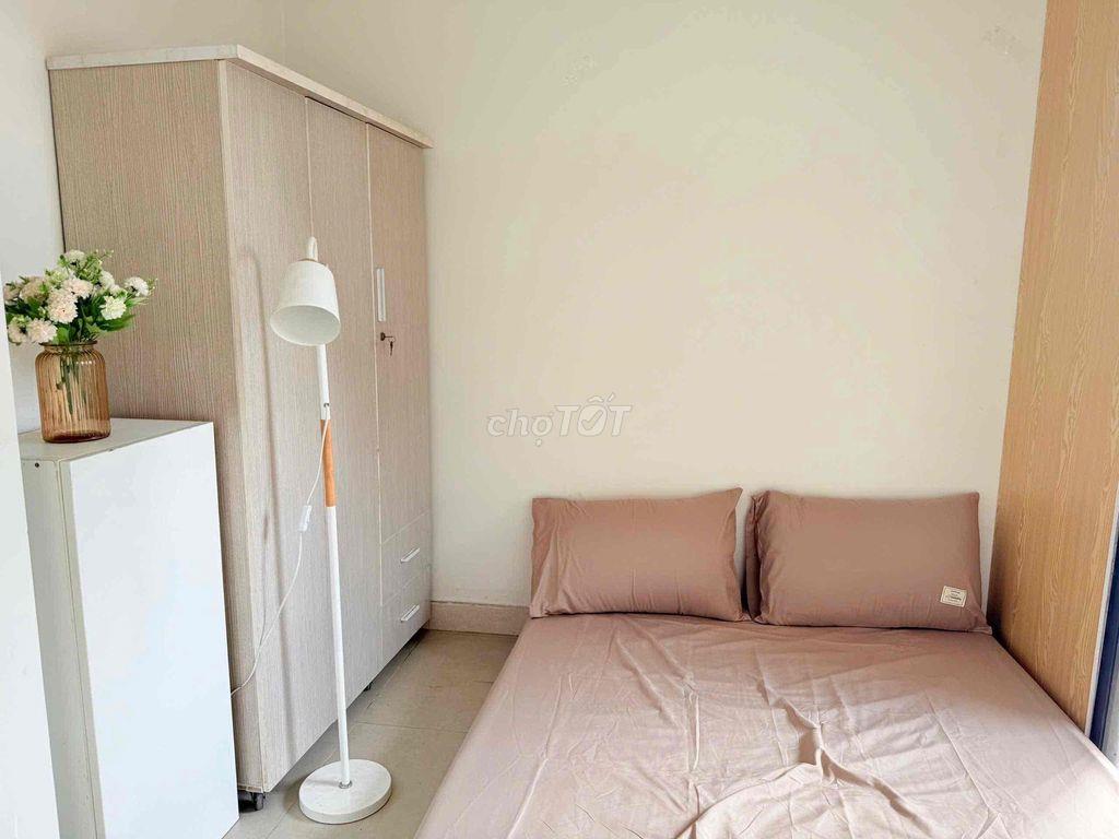 CĂN HỘ VUÝP 2PN TRẦN HƯNG ĐẠO Q5, BAN CÔNG TÁCH BẾP, CUỐI THÁNG 9TRỐNG