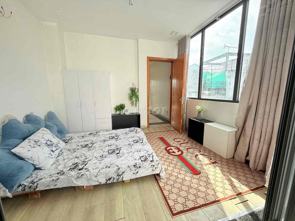 CĂN HỘ VUÝP 2PN TRẦN HƯNG ĐẠO Q5, BAN CÔNG TÁCH BẾP, CUỐI THÁNG 9TRỐNG