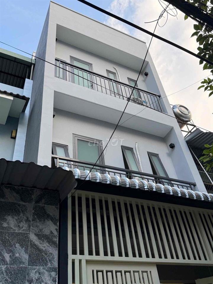 CHO THUÊ PHÒNG TRỌ FULL NỘI THẤT BAN CÔNG GIÁ RẺ MỚI ETOWN CỘNG HOÀ