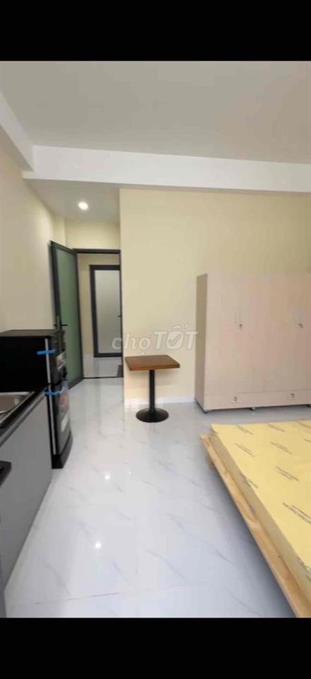 CHO THUÊ PHÒNG TRỌ FULL NỘI THẤT BAN CÔNG GIÁ RẺ MỚI ETOWN CỘNG HOÀ