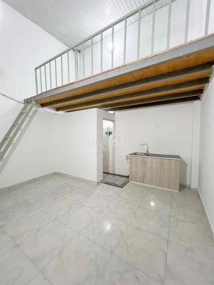 🏡 PHÒNG GÁC GIÁ RẼ - ĐƯỢC NUÔI PET – GẦN ETOWN & SÂN BAY
