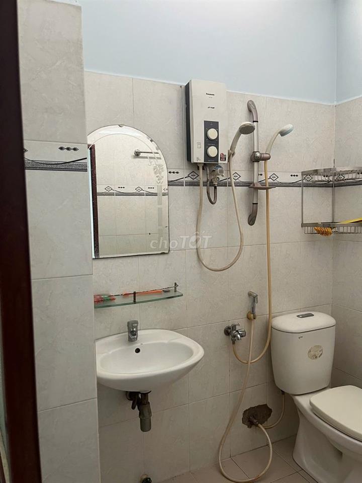 Cho Thuê Hoặc Bán Nhà Nguyên Căn