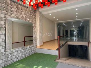 Cho thuê mặt bằng kinh doanh tại 86 Thích Quảng Đức