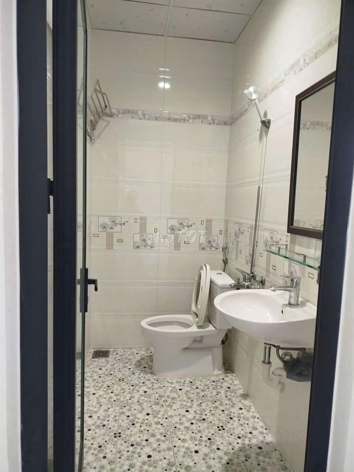 chính chủ cho thuê nhà nguyên căn đường 8A, lhp2, TP Nha Trang