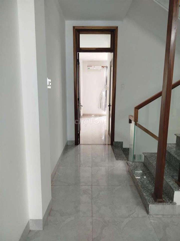 chính chủ cho thuê nhà nguyên căn đường 8A, lhp2, TP Nha Trang