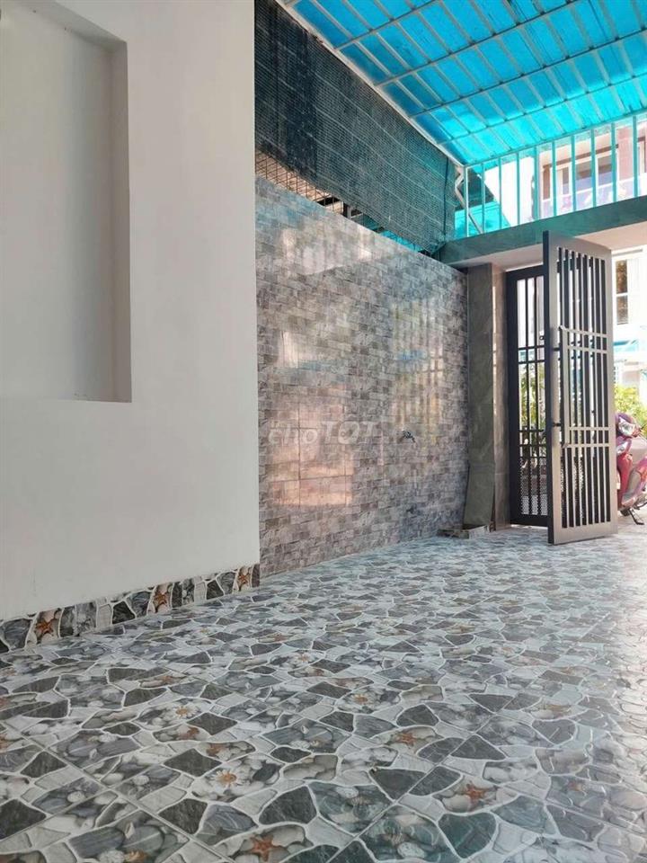 chính chủ cho thuê nhà nguyên căn đường 8A, lhp2, TP Nha Trang