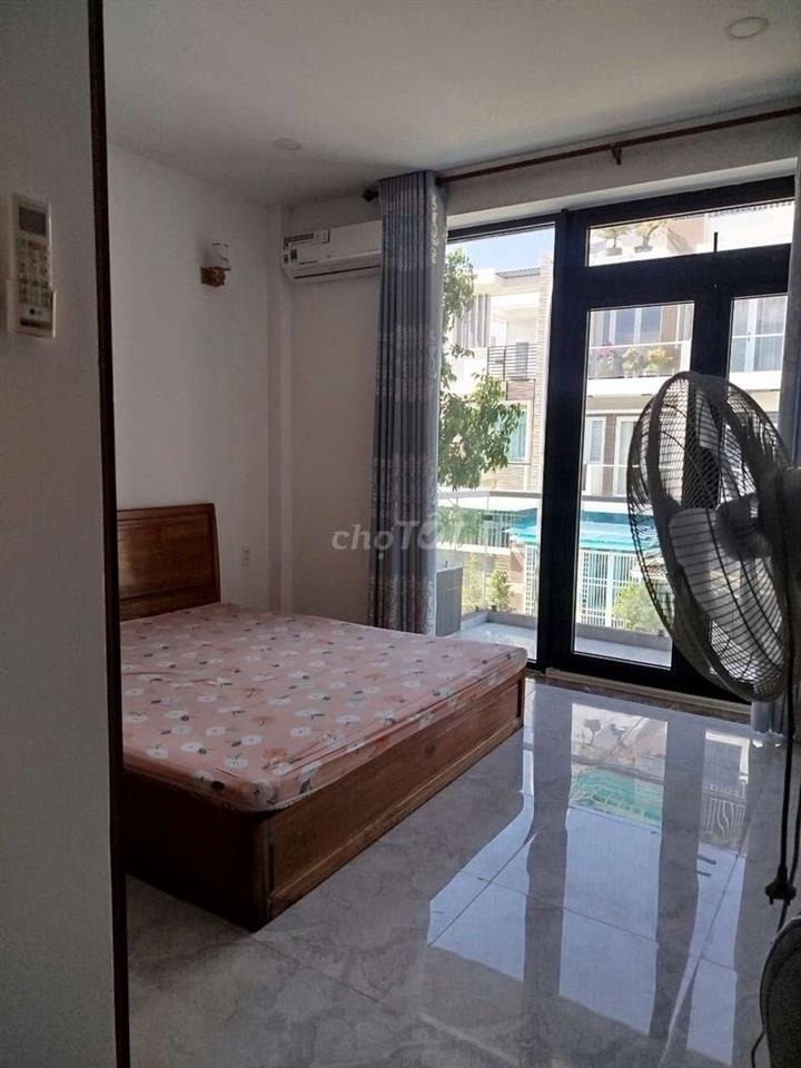 chính chủ cho thuê nhà nguyên căn đường 8A, lhp2, TP Nha Trang