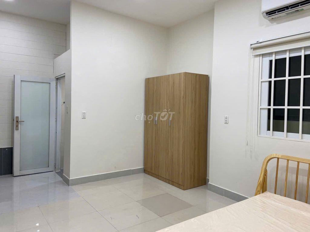 Phòng mới, đủ nội thất, bếp riêng Huỳnh Văn Bánh Phú Nhuận