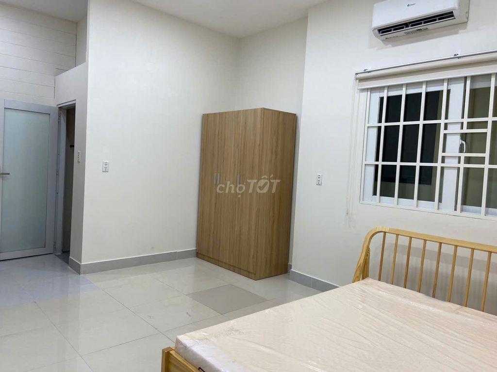 Phòng mới, đủ nội thất, bếp riêng Huỳnh Văn Bánh Phú Nhuận