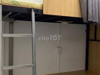 Phòng ghép đường Lê Hồng Phong Cao Đẳng Kinh tế HCM Sinh viên Văn phòg