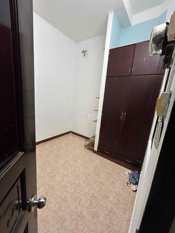 Phòng trọ phú nhuận đường lê văn sỹ ( liên hệ :***)