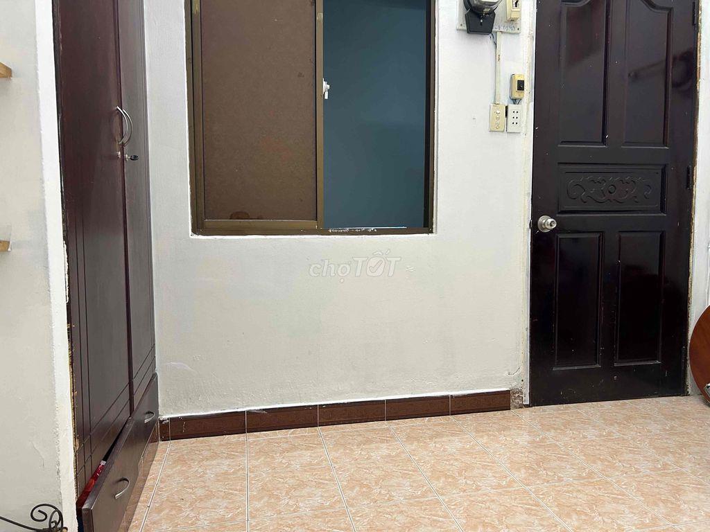 Phòng trọ phú nhuận đường lê văn sỹ ( liên hệ :***)