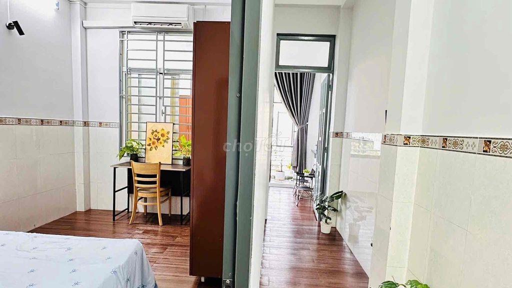 CĂN HỘ 2PN CÓ BANCOL RỘNG RÃI THOÁNG MÁT