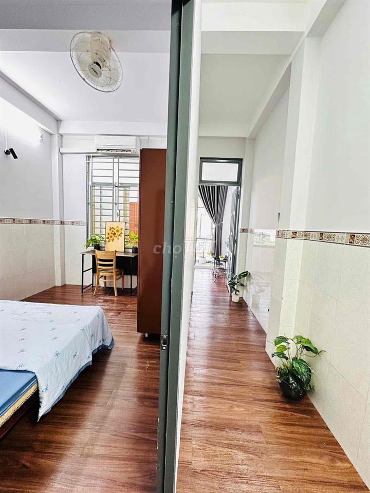 CĂN HỘ 2PN CÓ BANCOL RỘNG RÃI THOÁNG MÁT