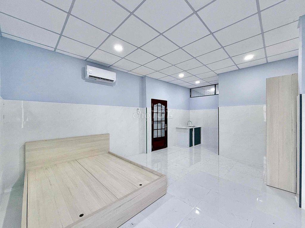 TRỐNG SẴN STUDIO RỘNG RÃI MỚI 100%