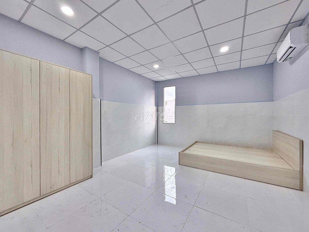 TRỐNG SẴN STUDIO RỘNG RÃI MỚI 100%