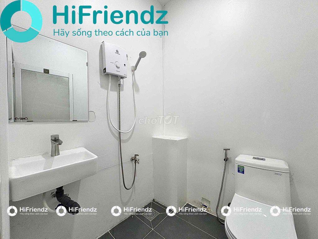 STUDIO TÁCH BẾP CÓ BANCOL RỘNG RÃI