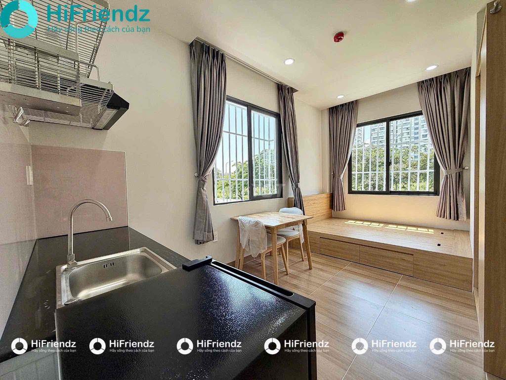 TRỐNG STUDIO FULL NỘI THẤT MỚI 100%