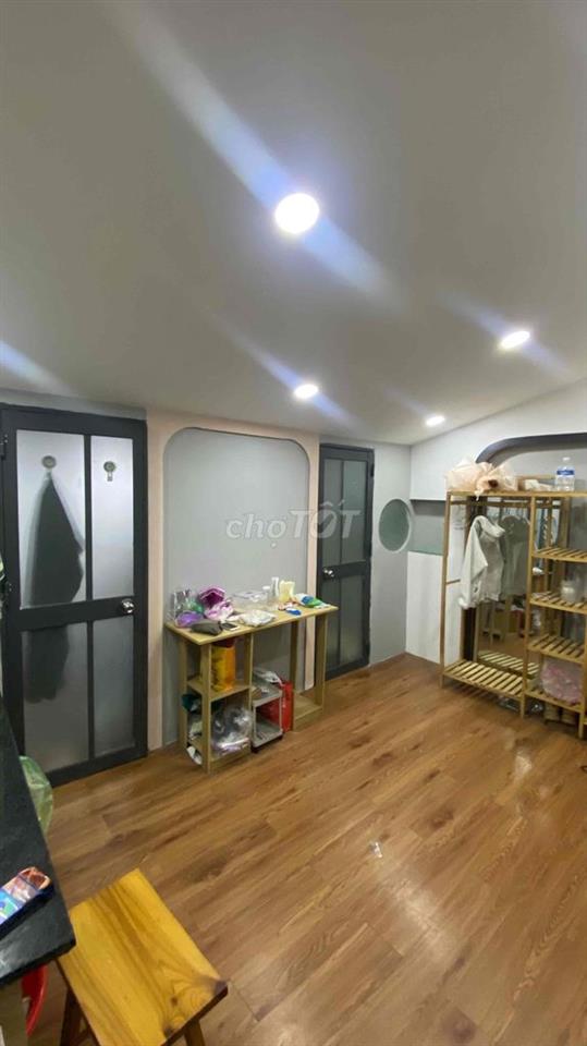 2PN cửa sổ - Tách bếp - Ban công riêng Nguyễn Kiệm
