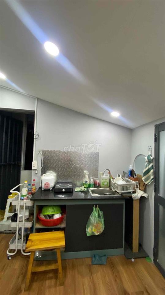 2PN cửa sổ - Tách bếp - Ban công riêng Nguyễn Kiệm
