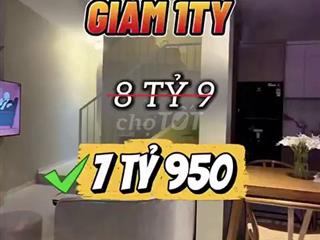 Bán nhà 5 tầng Võ Văn Tần, Quận 3, lô góc, 7.95 tỷ