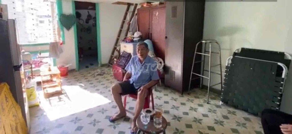 cần bán nhà tập thể 25 m2