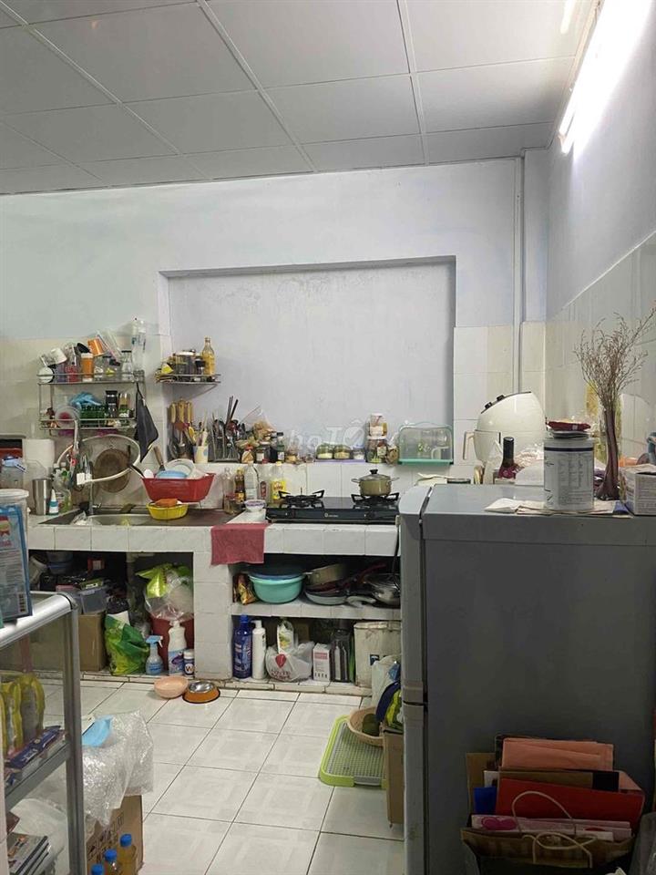 Bán gấp nhà tập thể lầu 2 diện tích 90 m2 giá hạt rẻ
