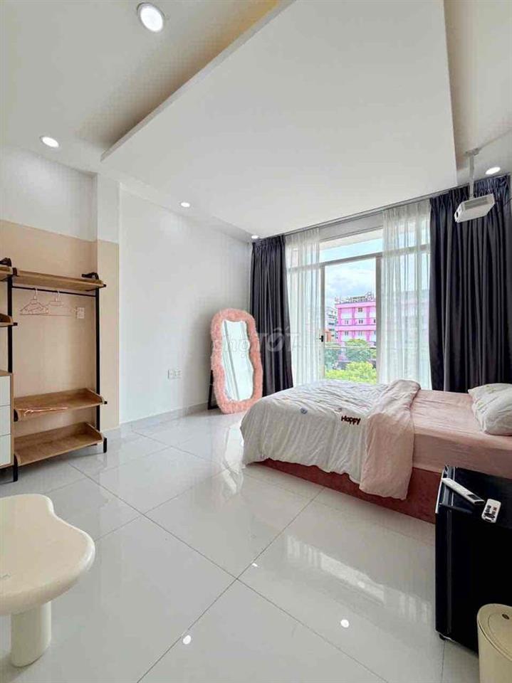 🏡 CHO THUÊ CĂN HỘ BAN CÔNG - ĐỦ NỘI THẤT - GIÁ TỐT GẦN BITEXCO THÁNG 8