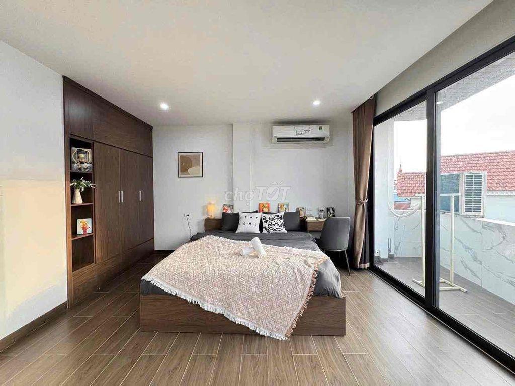 🔥CHO THUÊ CĂN HỘ DỊCH VỤ RỘNG - BAN CÔNG GẦN BITEXCO THÁNG 8/2026