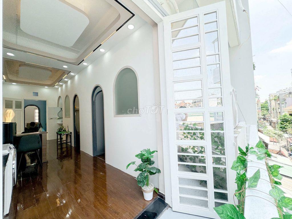 🔥CĂN HỘ 2PN QUẬN 10 – MÁY GIẶT RIÊNG  – NGAY TÔ HIẾN THÀNH! 🔥