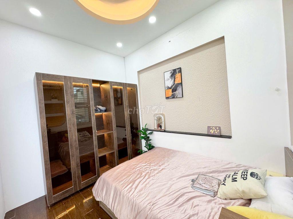 🔥CĂN HỘ 2PN QUẬN 10 – MÁY GIẶT RIÊNG  – NGAY TÔ HIẾN THÀNH! 🔥