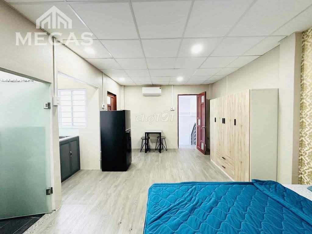 CĂN HỘ BAN CÔNG THOÁNG MÁT TẠI Q10 - GIÁ TỐT CHO KHÁCH CHỐT 25/8
