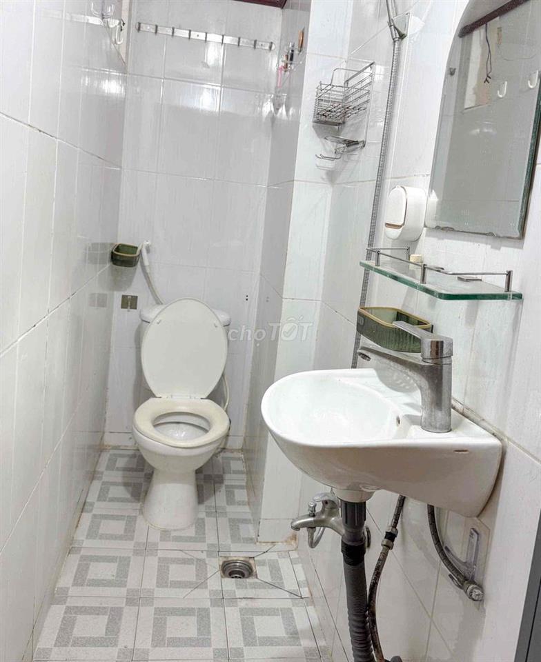CHO THUÊ CĂN HỘ STUDIO BAN CÔNG THOÁNG NGAY CVIEN LÊ VĂN TÁM Q1