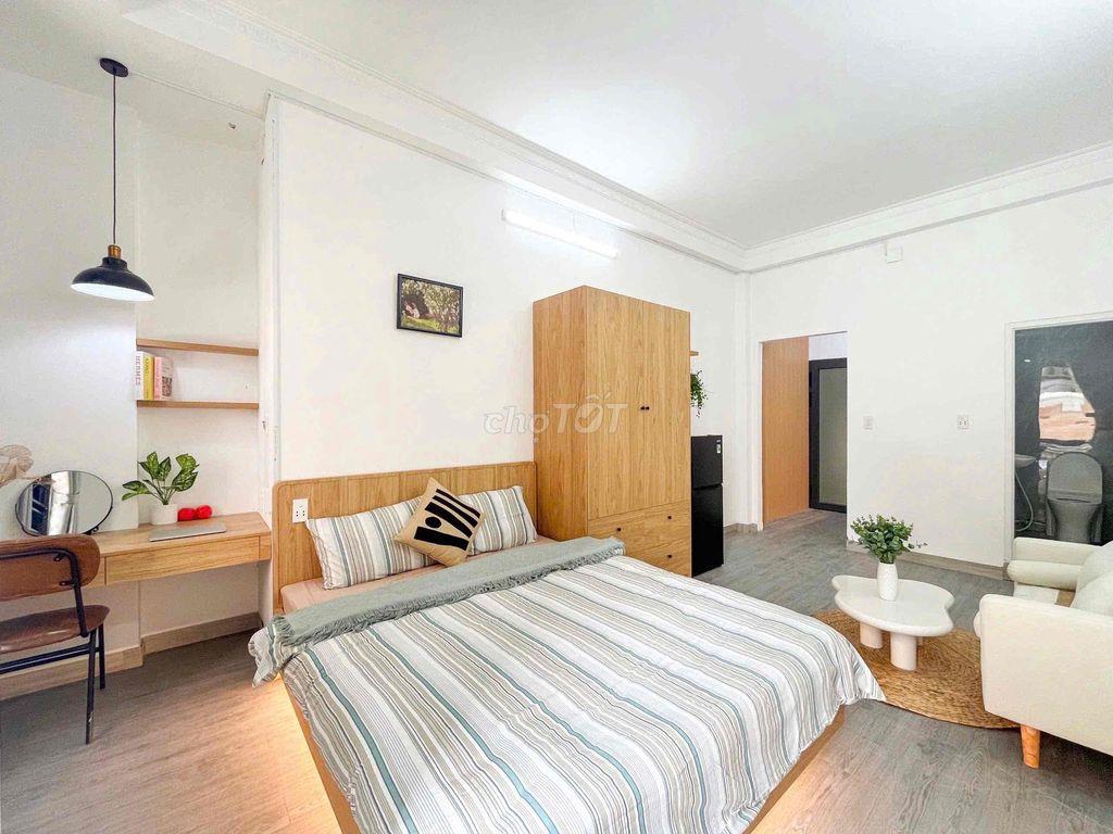 TRỐNG SẴN CĂN STUDIO BAN CÔNG TÁCH BẾP NGAY TRUNG TÂM Q3 GIÁ ƯU ĐÃI