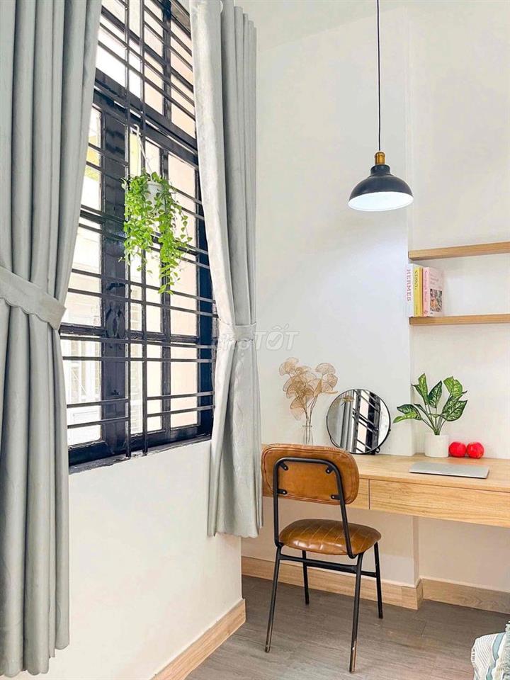 TRỐNG SẴN CĂN STUDIO BAN CÔNG TÁCH BẾP NGAY TRUNG TÂM Q3 GIÁ ƯU ĐÃI