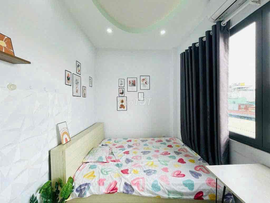 TRỐNG SẴN 2 CĂN DẠNG STUDIO CỬA SỔ TRỜI THOÁNG GẦN HỒ CON RÙA Q3