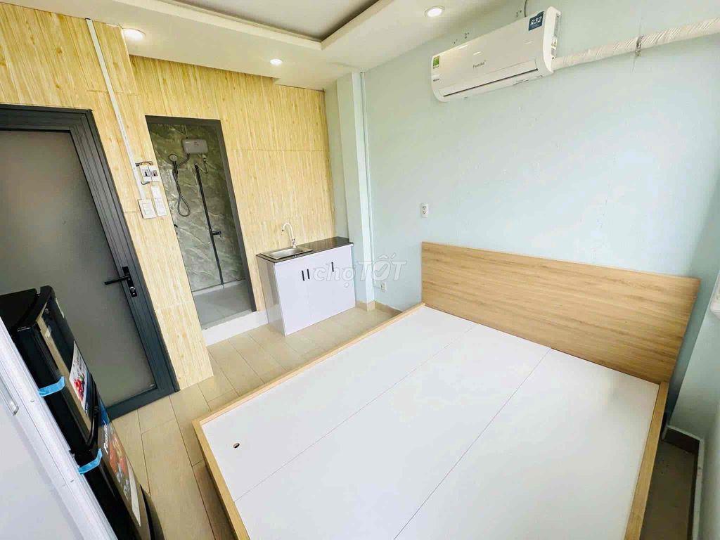 CHO THUÊ CĂN HỘ MINI FULL NT CỬA SỔ NGAY TRƯỜNG ĐH XÃ HỘI NHÂN VĂN Q1