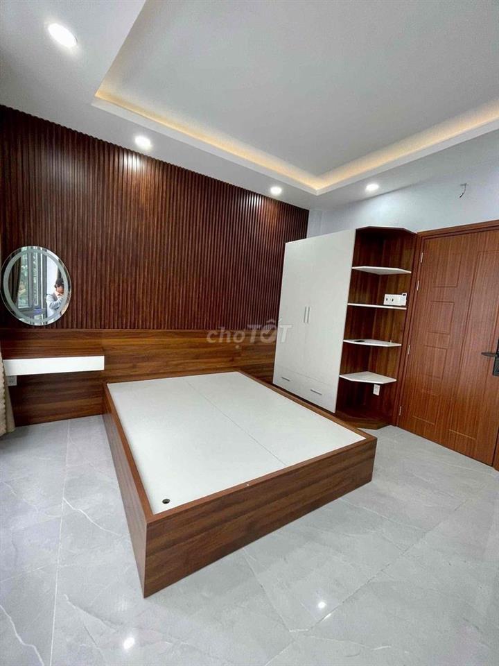 CHO THUÊ PHÒNG TRỌ CAO CẤP FULL NT CỬA SỔ THOÁNG NGAY HỒ CON RÙA Q3