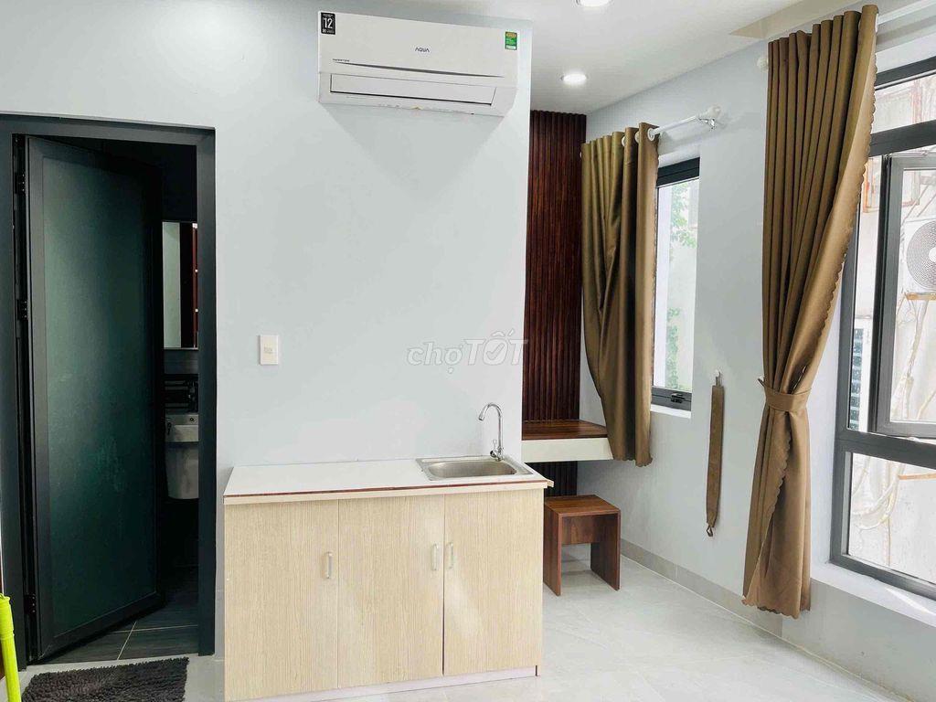 CHO THUÊ PHÒNG TRỌ CAO CẤP FULL NT CỬA SỔ THOÁNG NGAY HỒ CON RÙA Q3